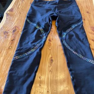 Zyia size 4 serpent leggings